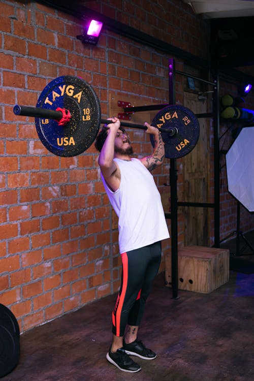 adam, ağırlık kaldırma, atlet içeren Ücretsiz stok fotoğraf
