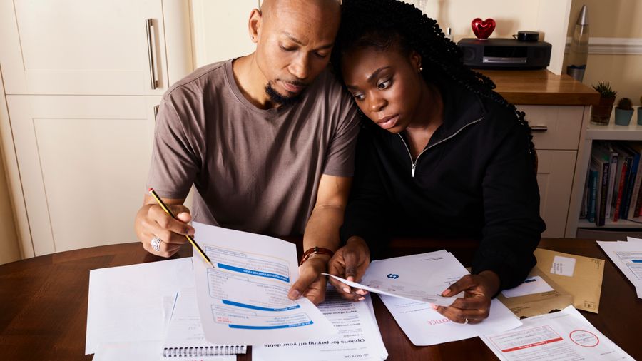 How Moms Stretch a Family Budget Without Anyone Noticing