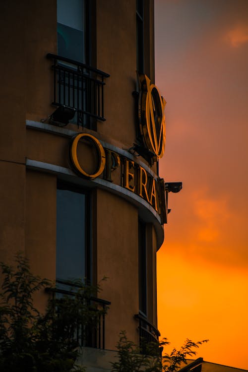 Foto profissional grátis de aparência, cair da noite, exterior do edifício