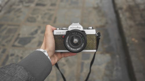 Безкоштовне стокове фото на тему «minolta, SLR-камера, впритул»