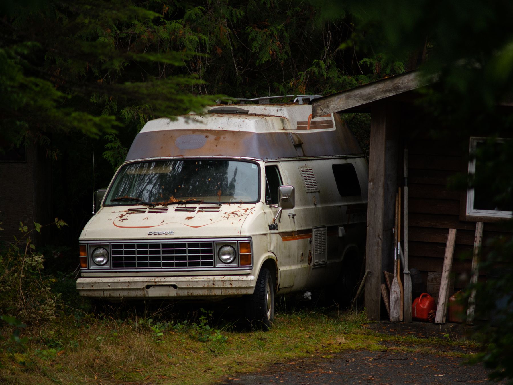 Bluewater — house clearance team loading furniture into a van