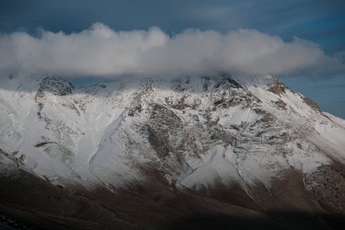 Fotos de stock gratuitas de cubierto de nieve, formación geológica, montaña