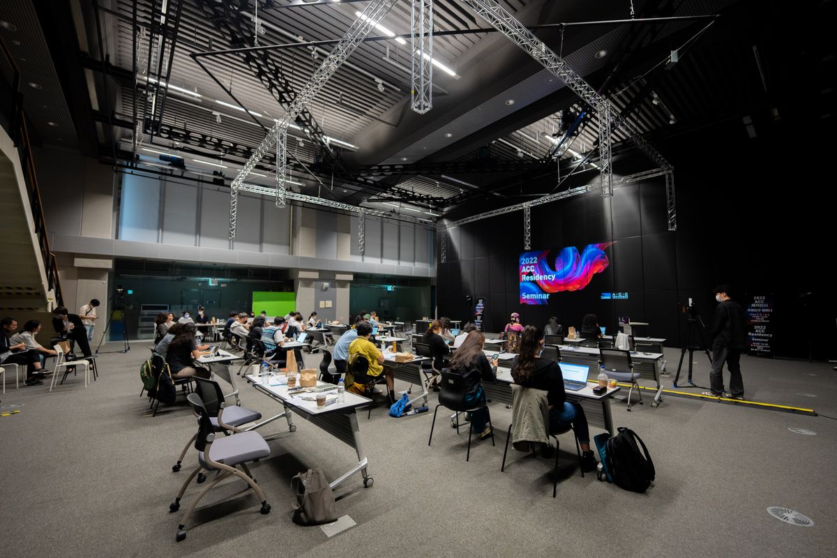 Die Universität im Wandel: Herausforderungen und Chancen digitaler Lehre