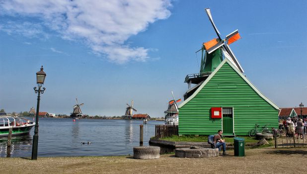 Zaanse Schans windmill day trip — Amsterdam