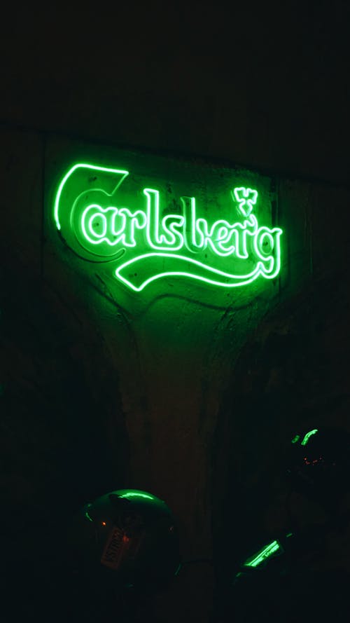 Immagine gratuita di carlsberg, indonesiano, luce notturna