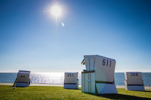 Free stock photo of beach chair, blue, blue sky