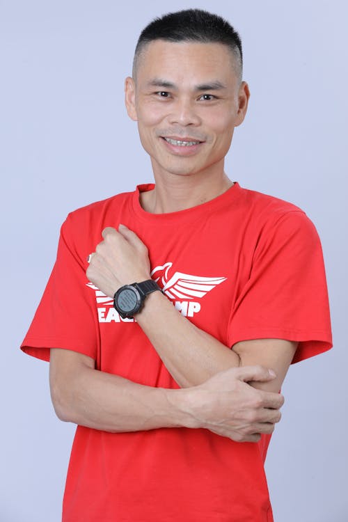 Základová fotografie zdarma na téma asiat, červená košile, muž