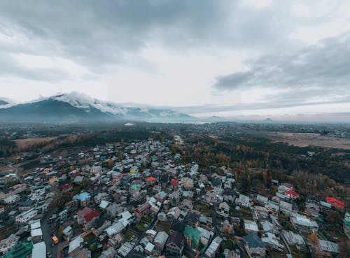 Foto profissional grátis de aerofotografia, céu nublado, cidade