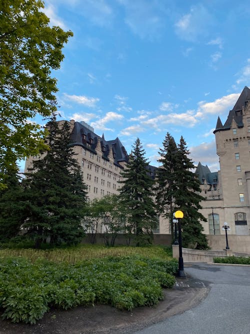 FAIRMONT CHÂTEAU LAURIER IN OTTAWA