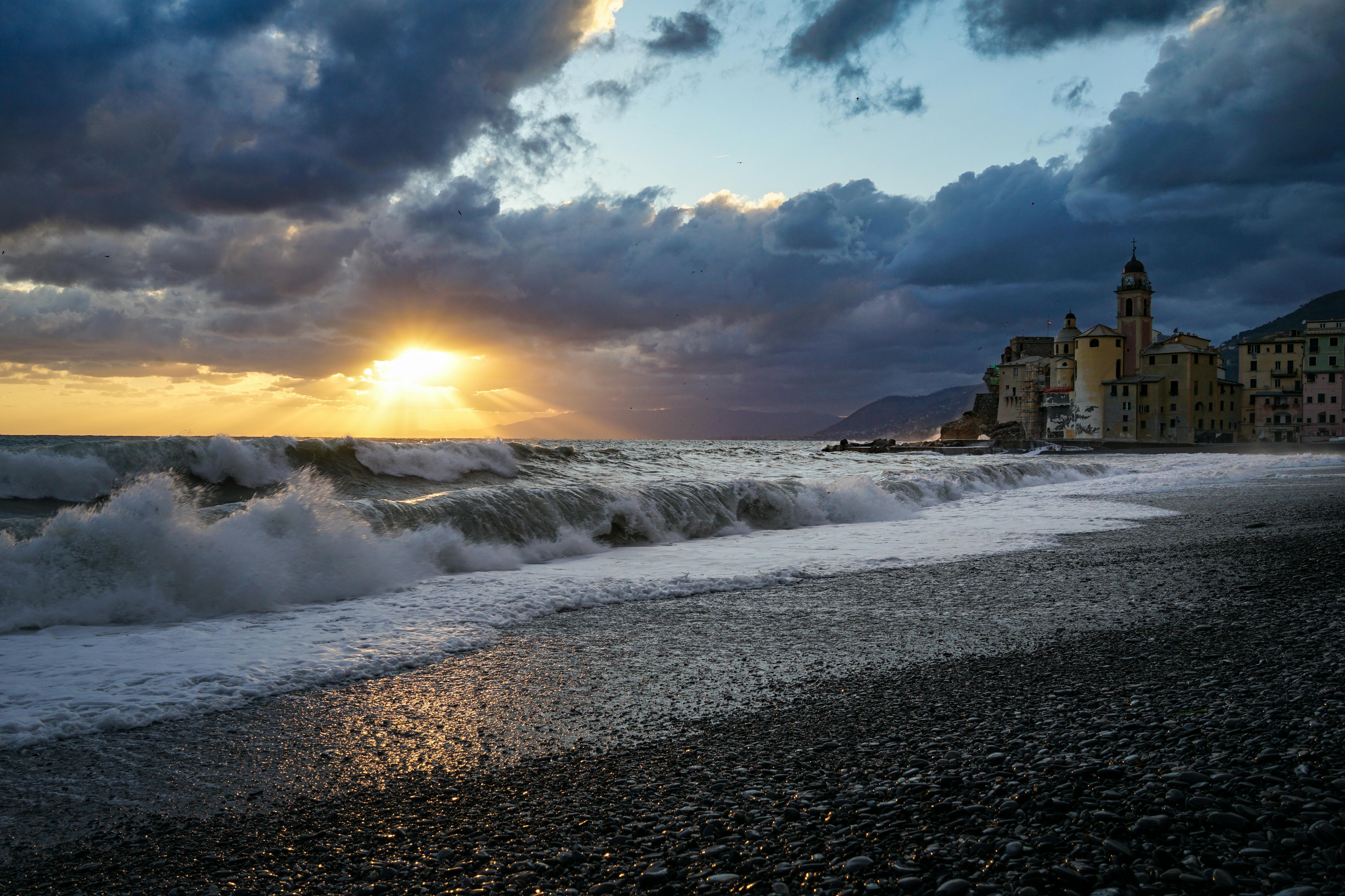 climate resilience sea level rise — Photo by Catalin Buescu on Pexels