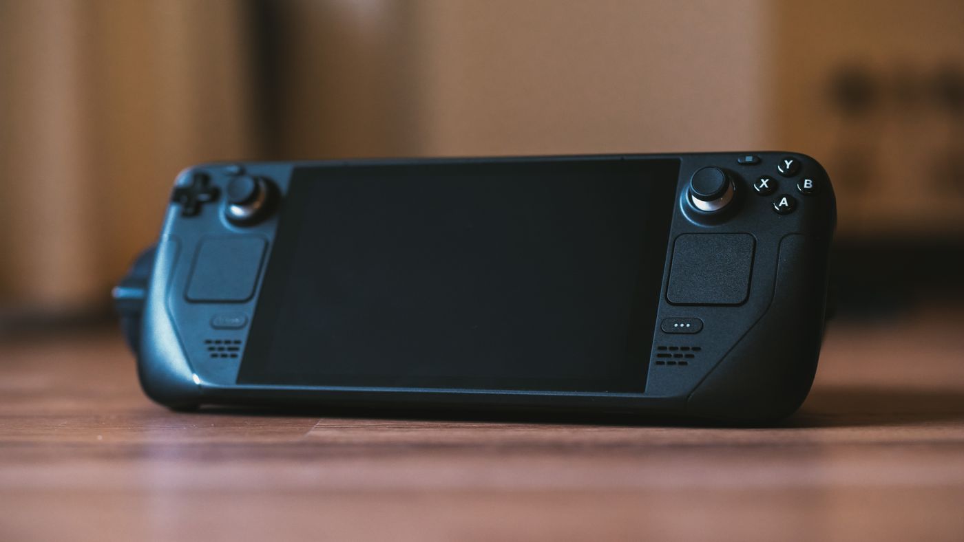 Steam Controllers and Alternatives: What's Worth Buying in 2026