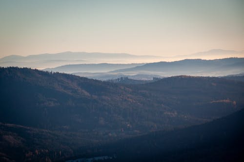 Gratis lagerfoto af bjerge, bjergkæder, dal