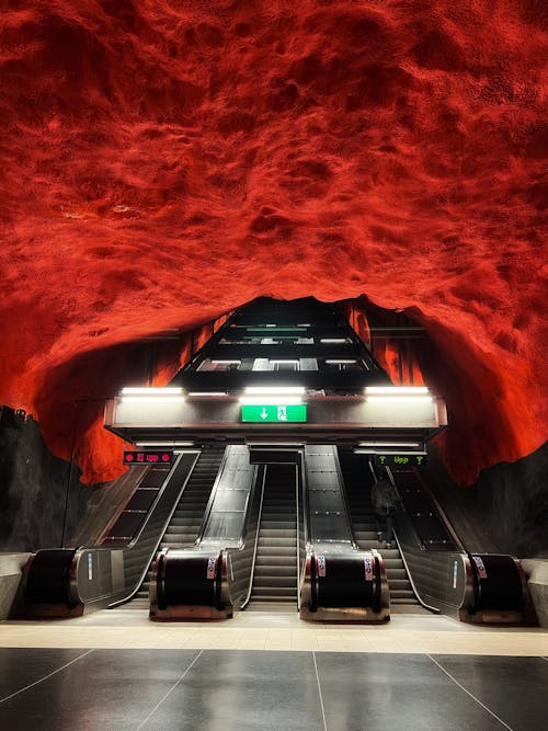 Escalators in Solna Centrum 