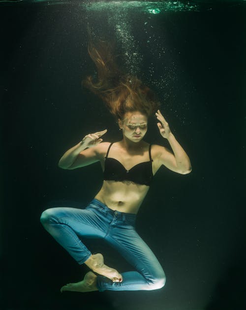 Free Woman Swimming Stock Photo