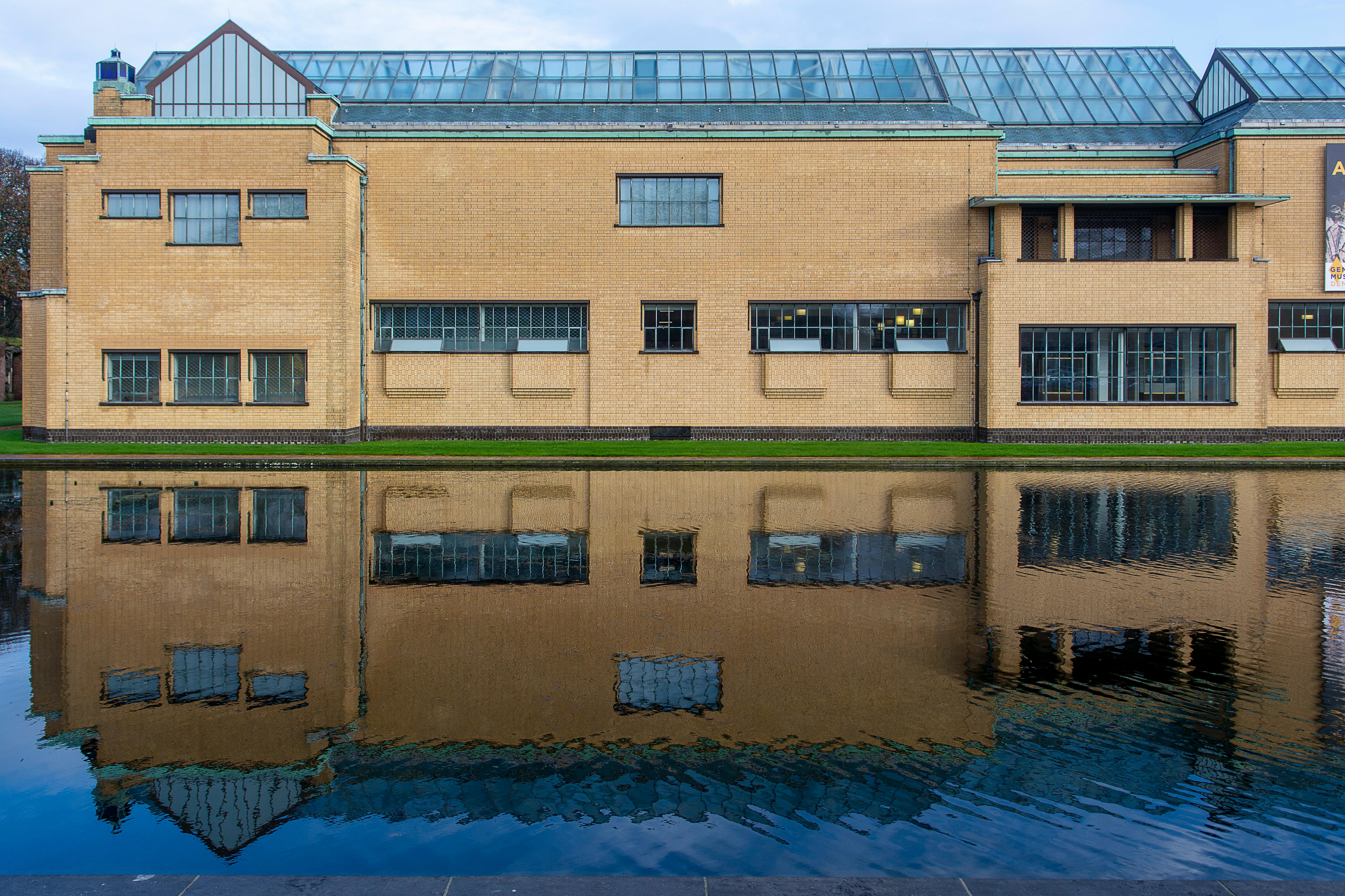 Art museum Den Haag · Free Stock Photo