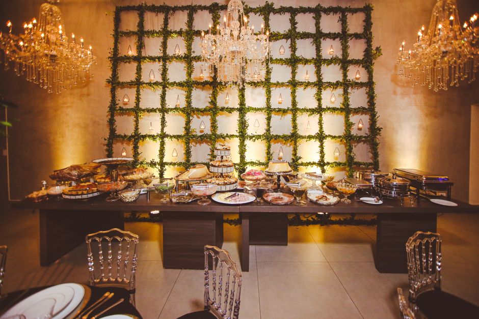 Culinary event decor and business optimization