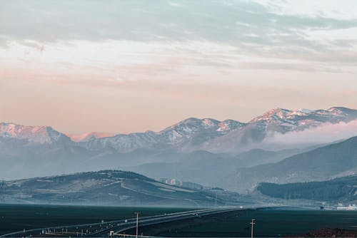 Immagine gratuita di catena montuosa, crepuscolo, freddo