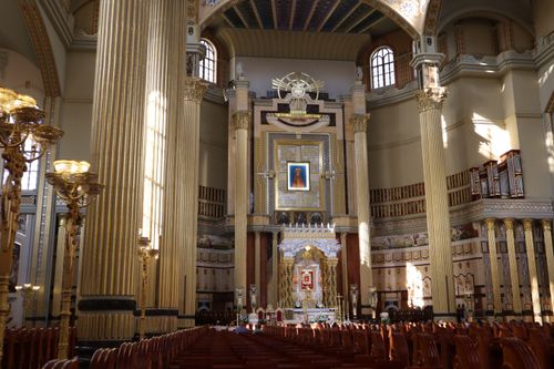 Free Explore the opulent interior of the Basilica of Our Lady of Licheń in Poland. Stock Photo