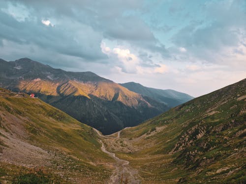 Kostenloses Stock Foto zu abhang, außerorts, berge