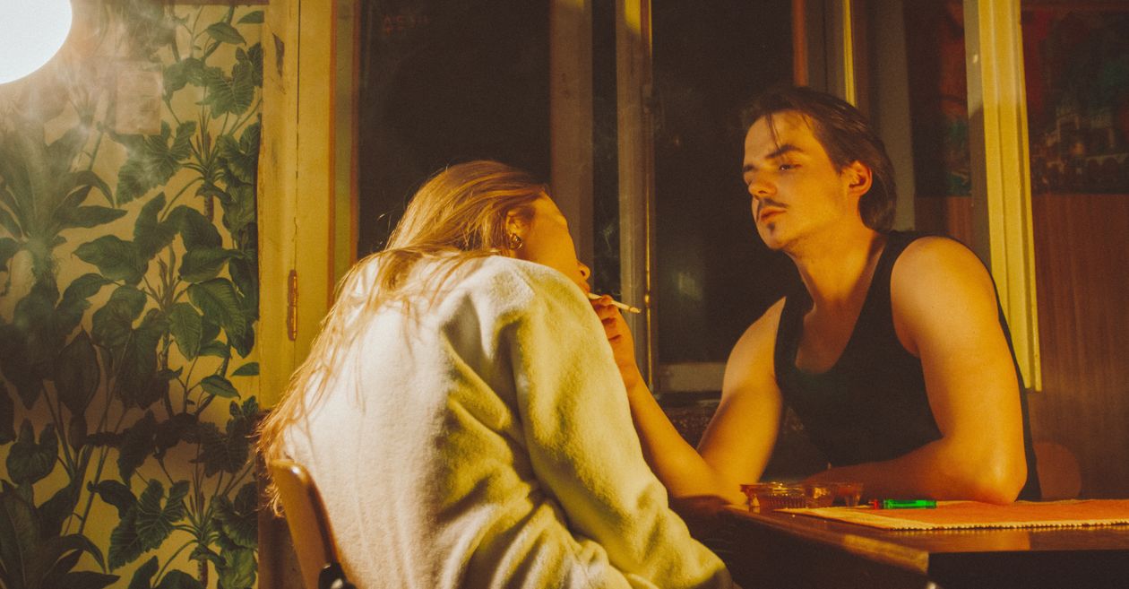 couple cigarette pic Smoking Gen Z and Cigarette Smoking