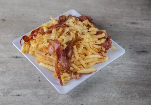 Foto profissional grátis de alimento, bacon, batata frita