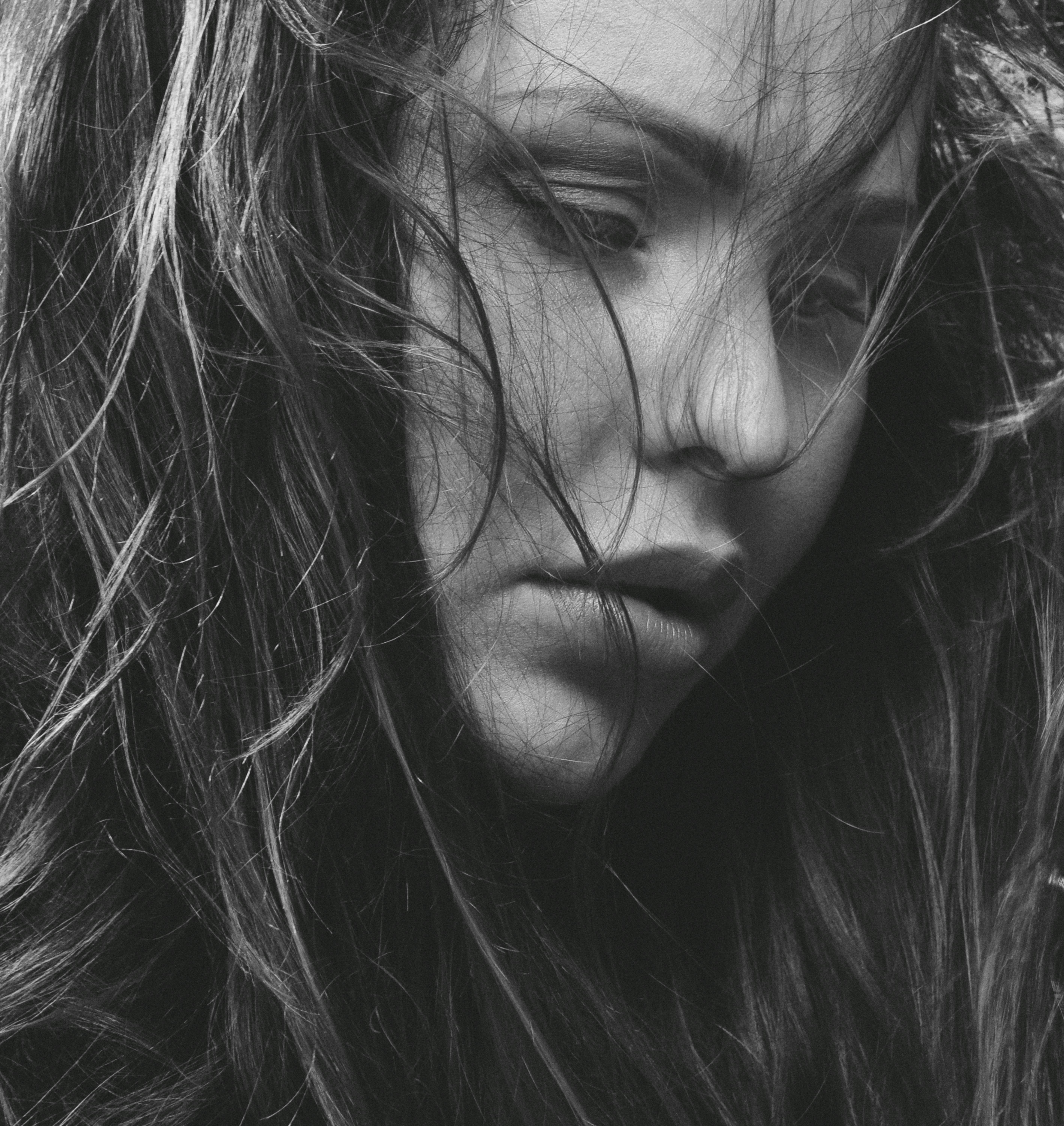Messy hair woman black and white hi-res stock photography and