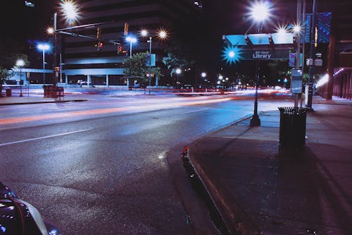 Foto De Carretera Con Luces De Noche