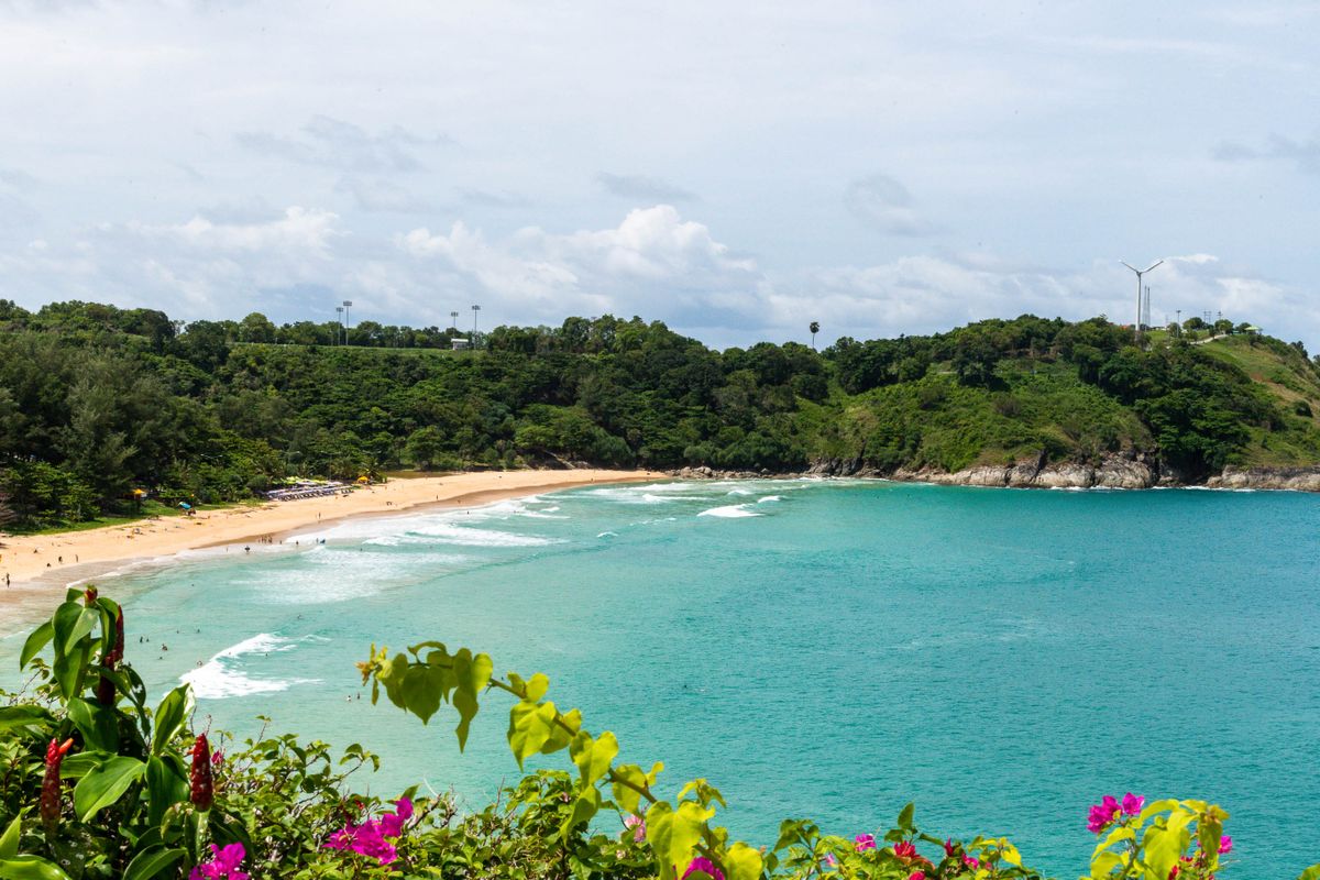 Phuket — Gateway to the Andaman: coves, islands, longtail boats. (2)