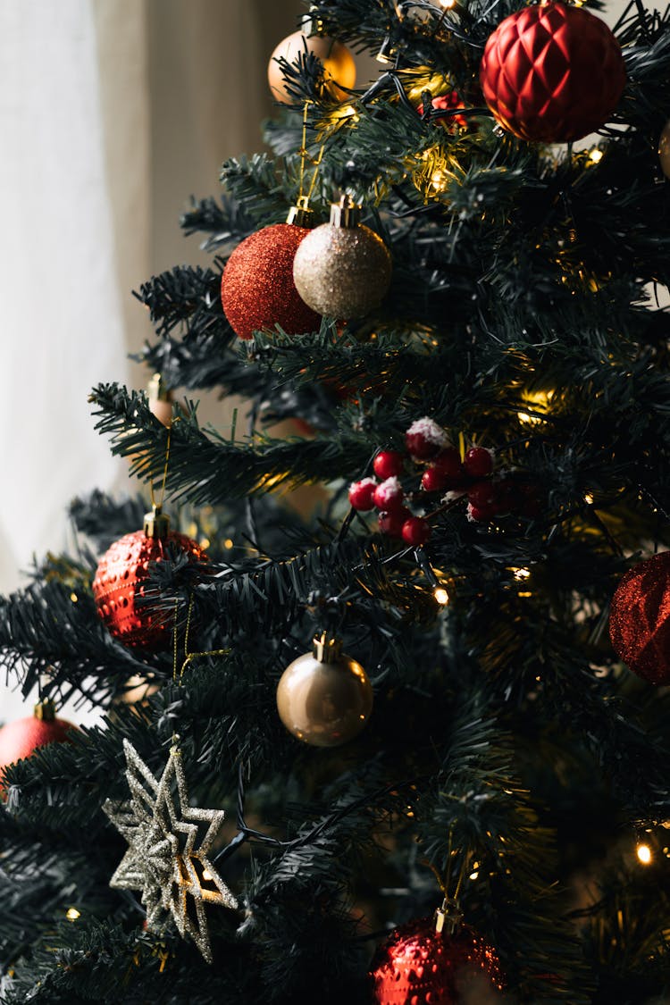 Green Christmas Tree With Christmas Balls