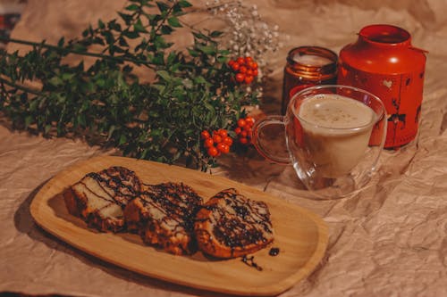 Free Delicious Bread Slices Drizzled with Chocolate  Stock Photo