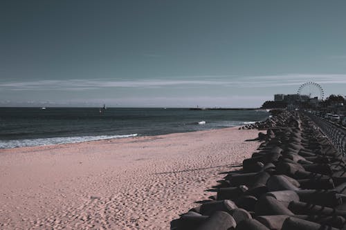 Fotos de stock gratuitas de arena, cielo azul, litoral