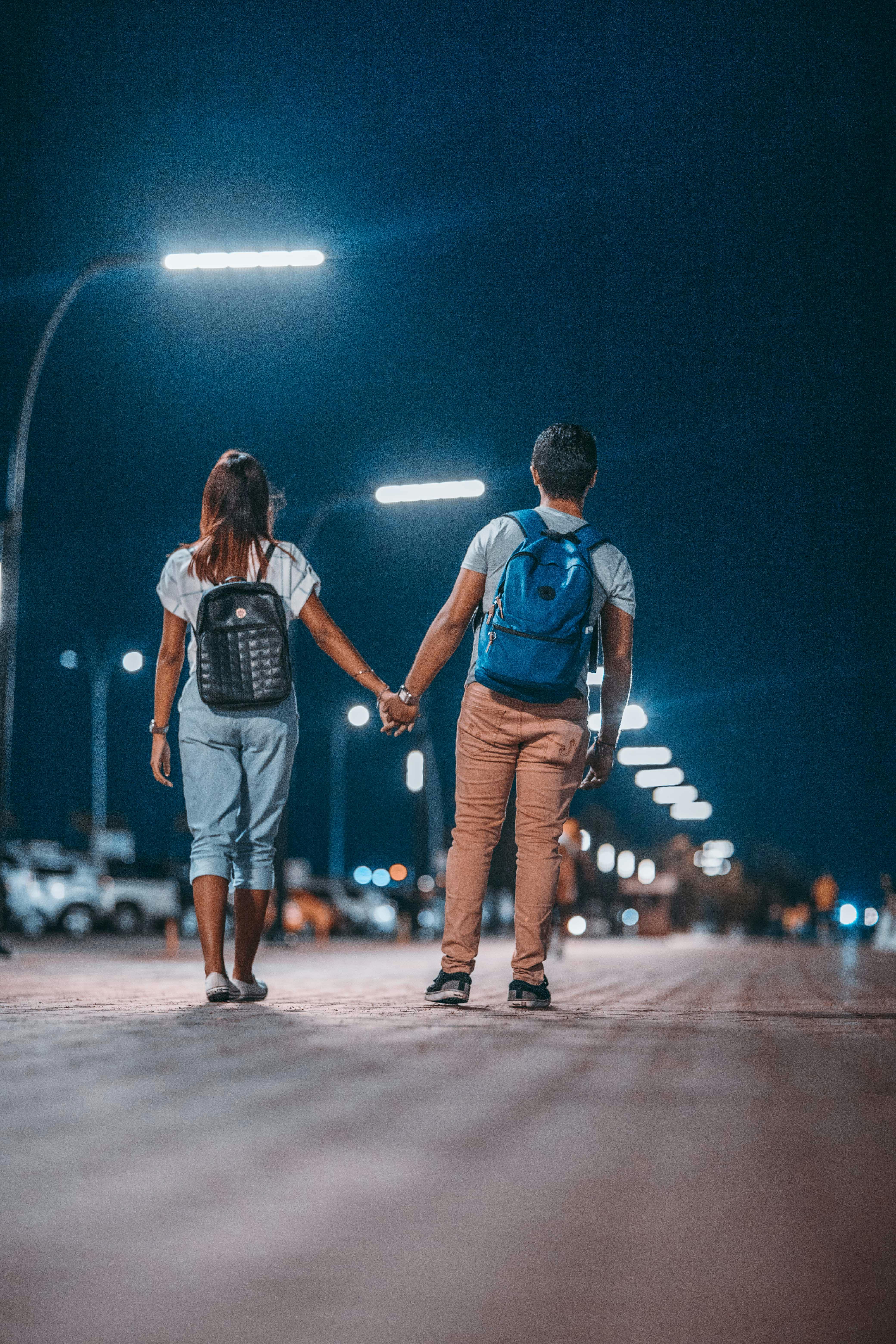 Tips Mengatasi Perasaan Kecewa Saat Putus Cinta - Featured Image