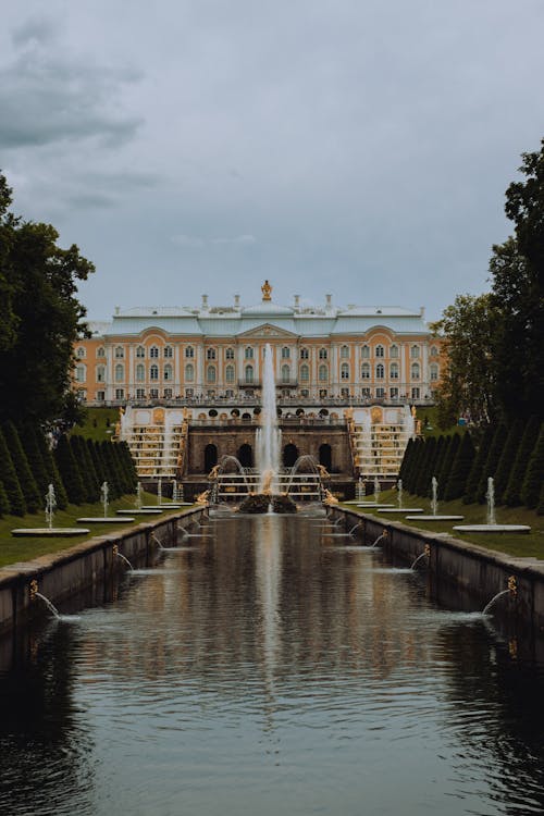Grand Palace, Peterhof, St. Petersburg, Russia 