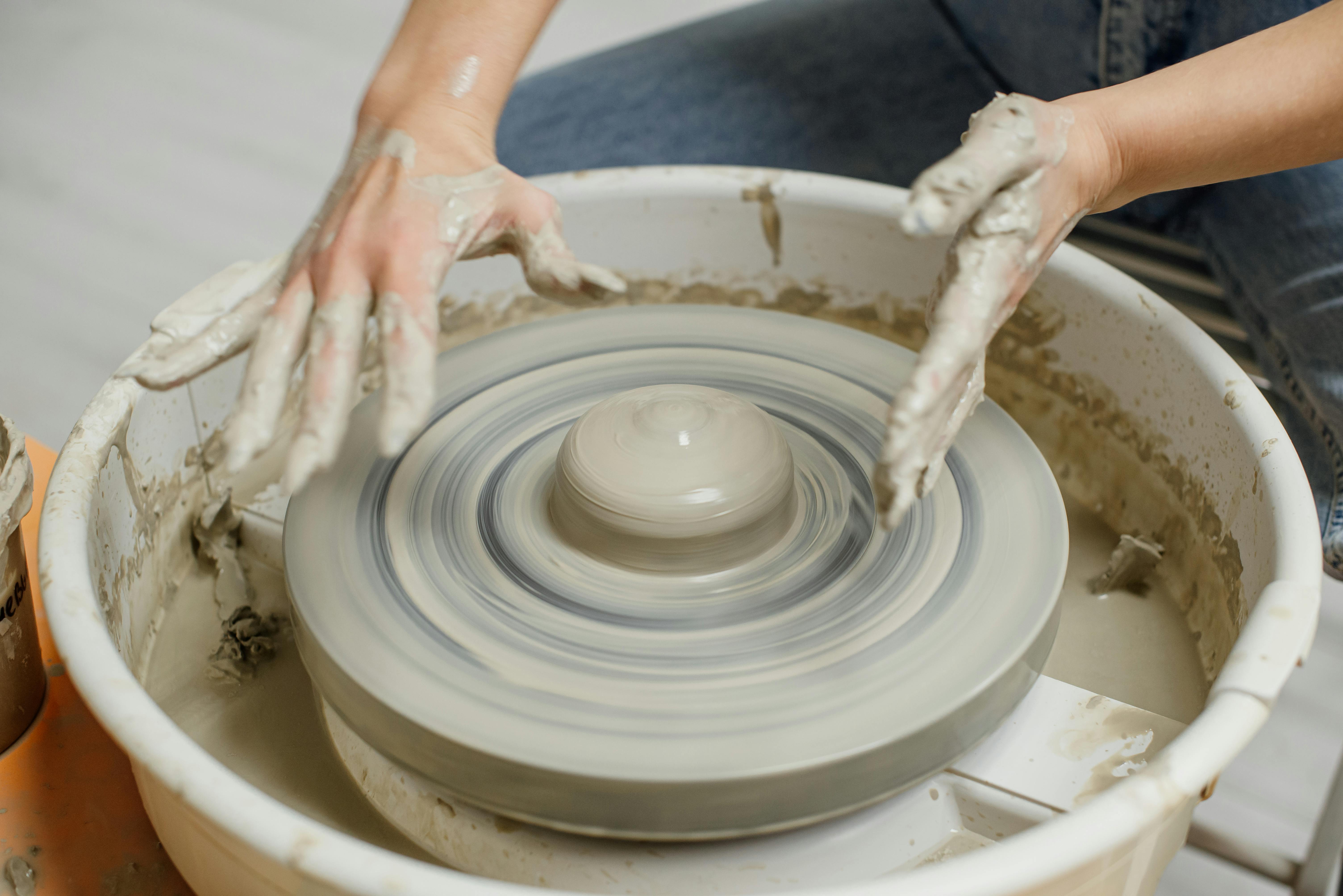 Pottery Wheel Photos, Download The BEST Free Pottery Wheel Stock Photos &  HD Images