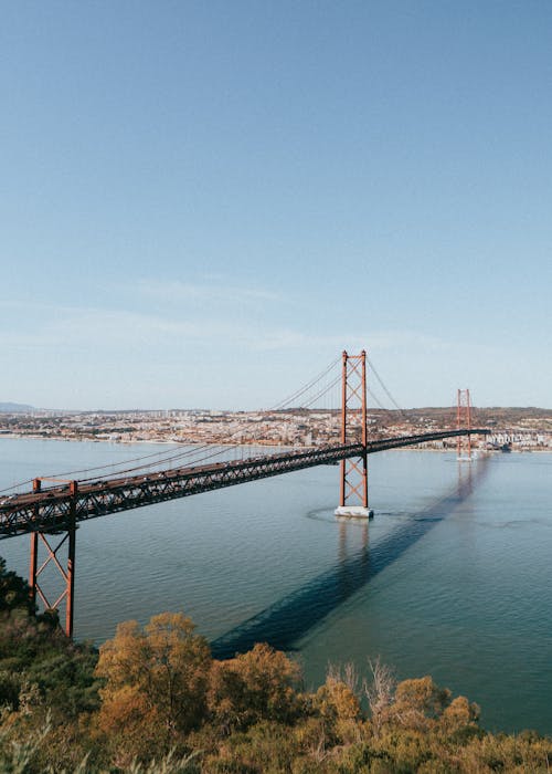 Golden Gate Köprüsü'Ne Benzeyen Lizbon Köprüsü