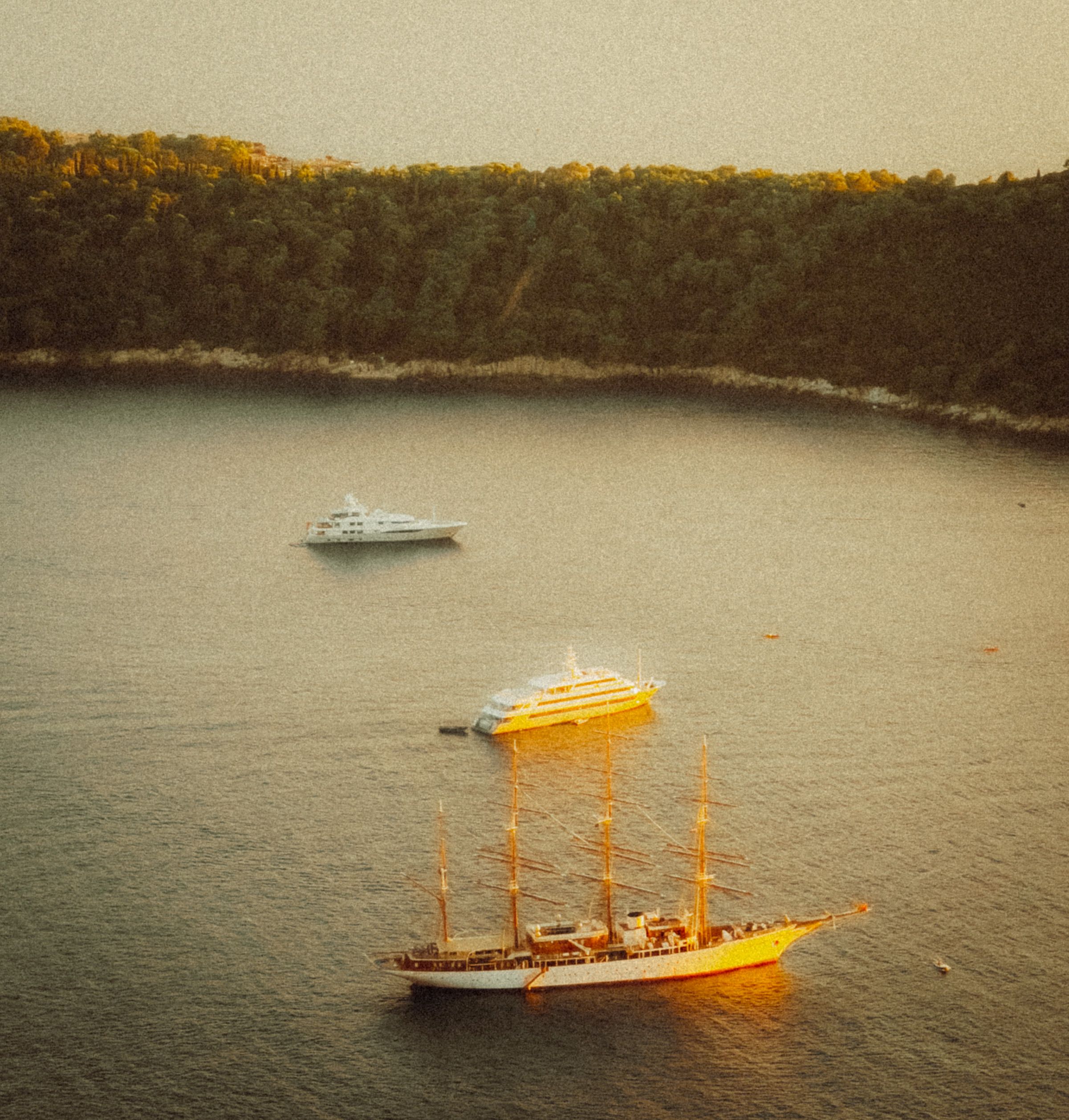 Aerial View of White Boat on Body of Water · Free Stock Photo