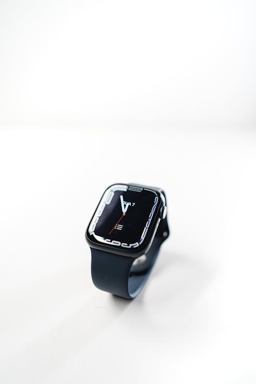 Free Apple Watch Series 7 Stock Photo