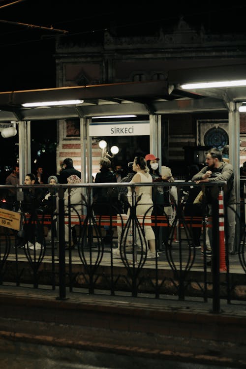 Foto stok gratis kendaraan umum, kereta bawah tanah, komuter