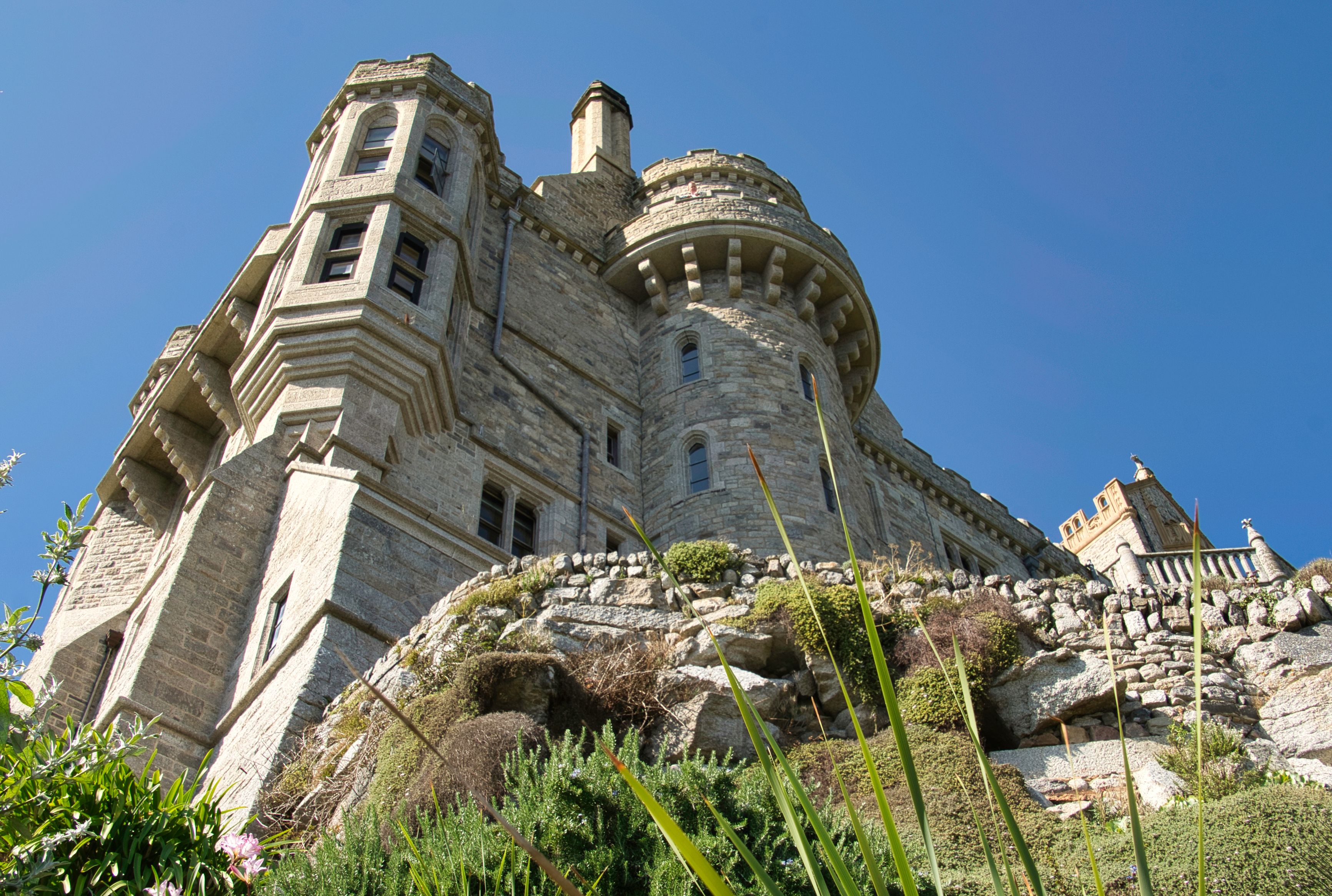 Low-Angle Shot of a Castle under the Blue Sky · Free Stock Photo