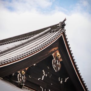 Kyoto temple at dusk — Paolo Continetto on Pexels