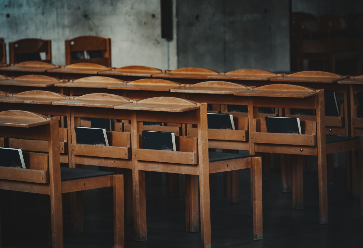 Fivehead — office relocation team moving desks and equipment