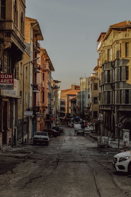 Free Discover the enchanting atmosphere of an urban Istanbul street, captured in a serene moment. Stock Photo