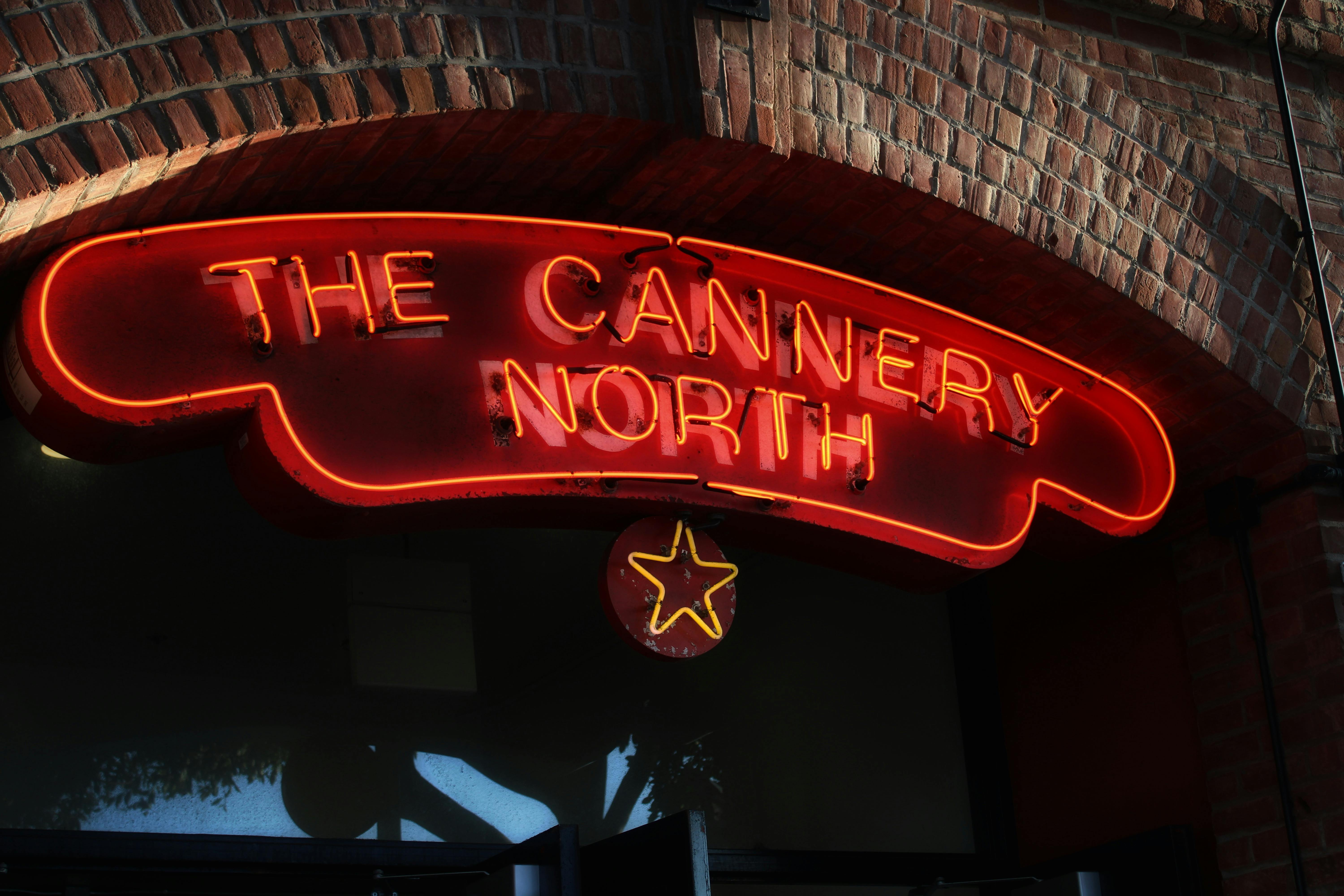 the cannery north neon sign