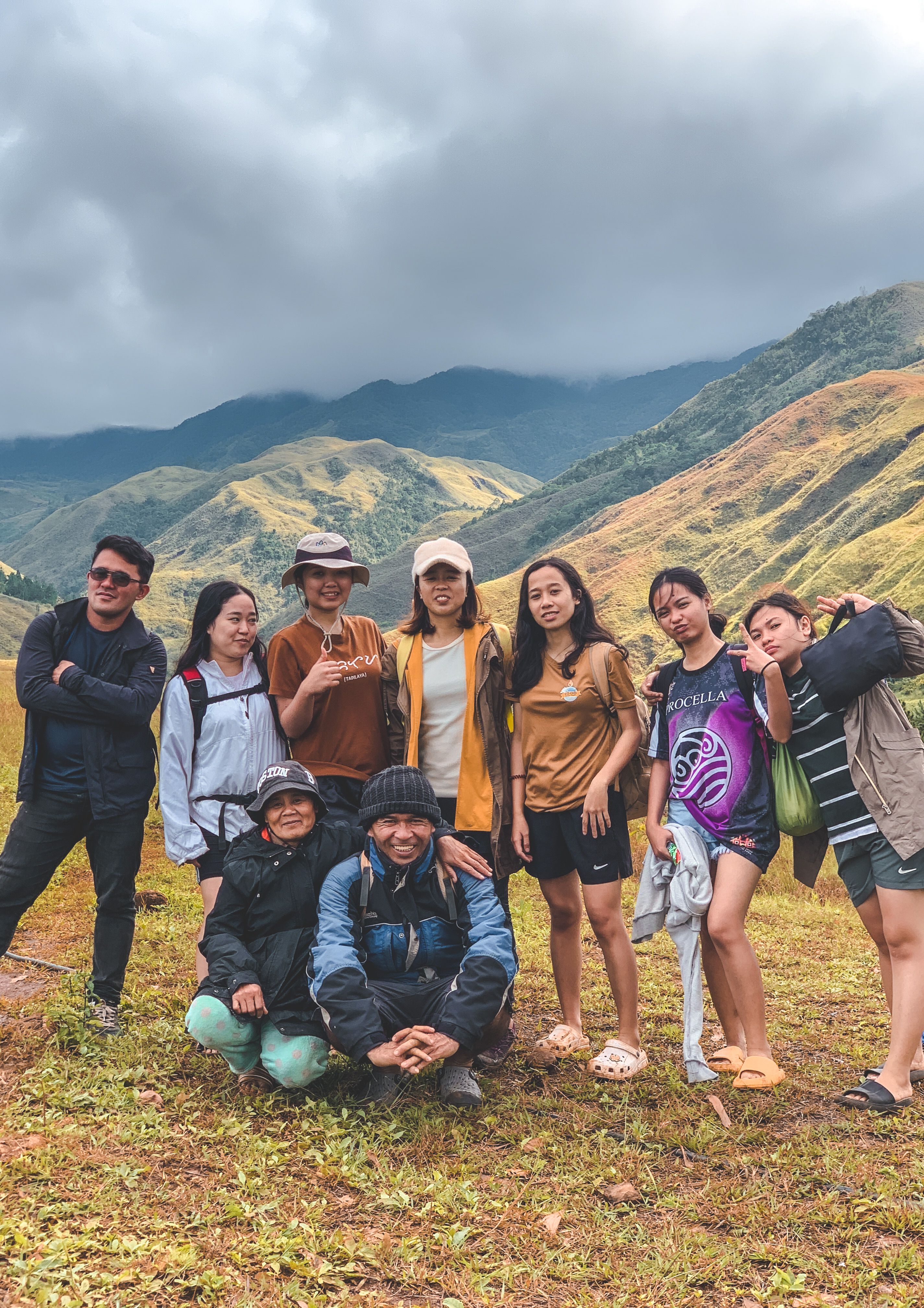 Family with Children in Mountains · Free Stock Photo