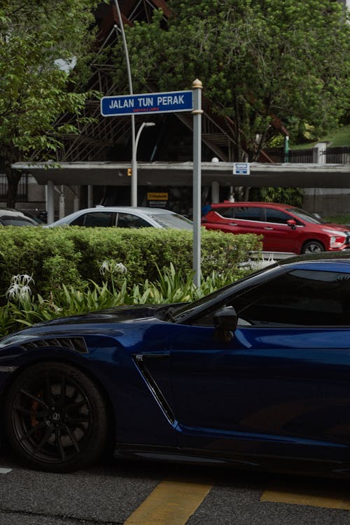 Foto d'estoc gratuïta de automòbil, blau fosc, car