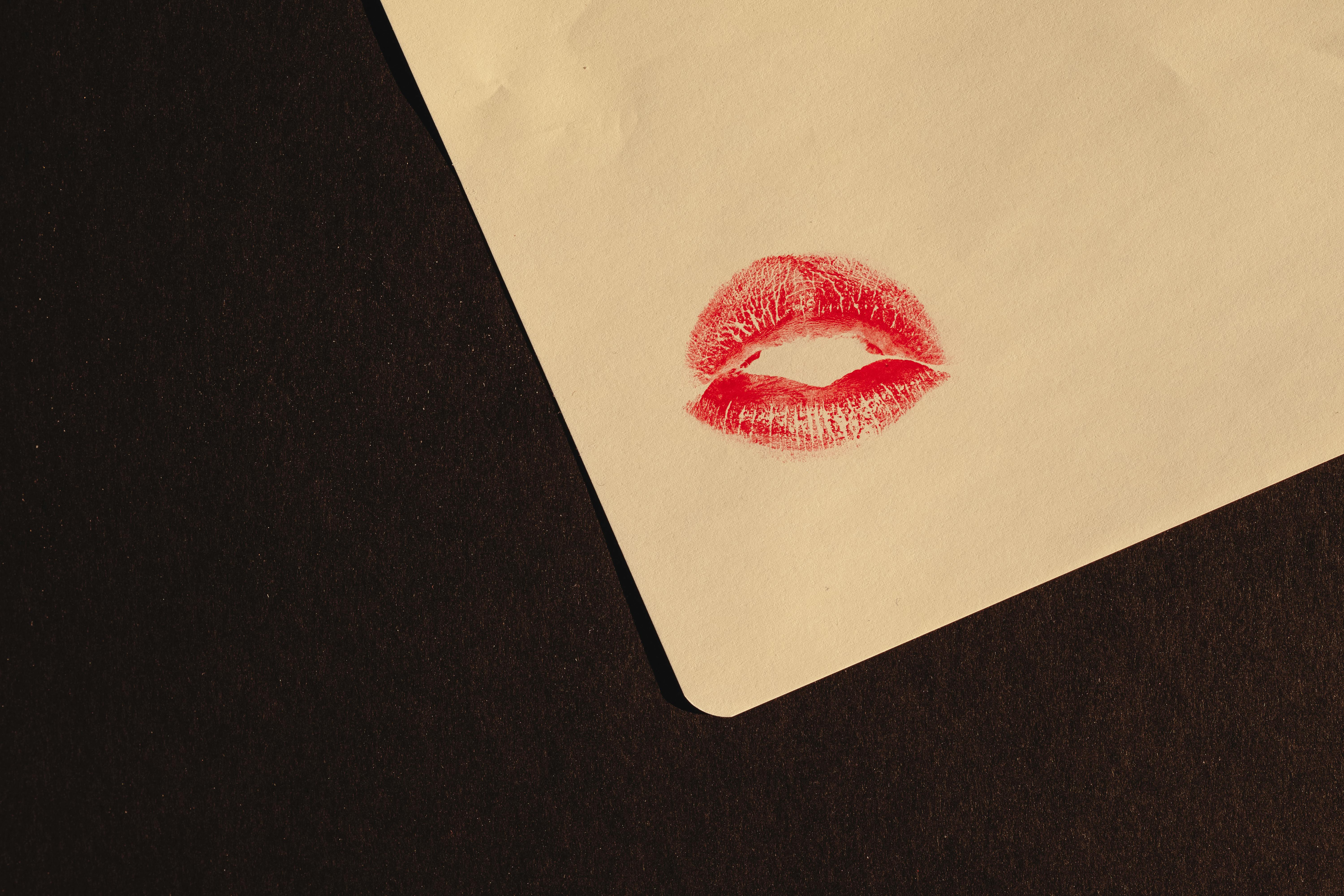 red love woman art