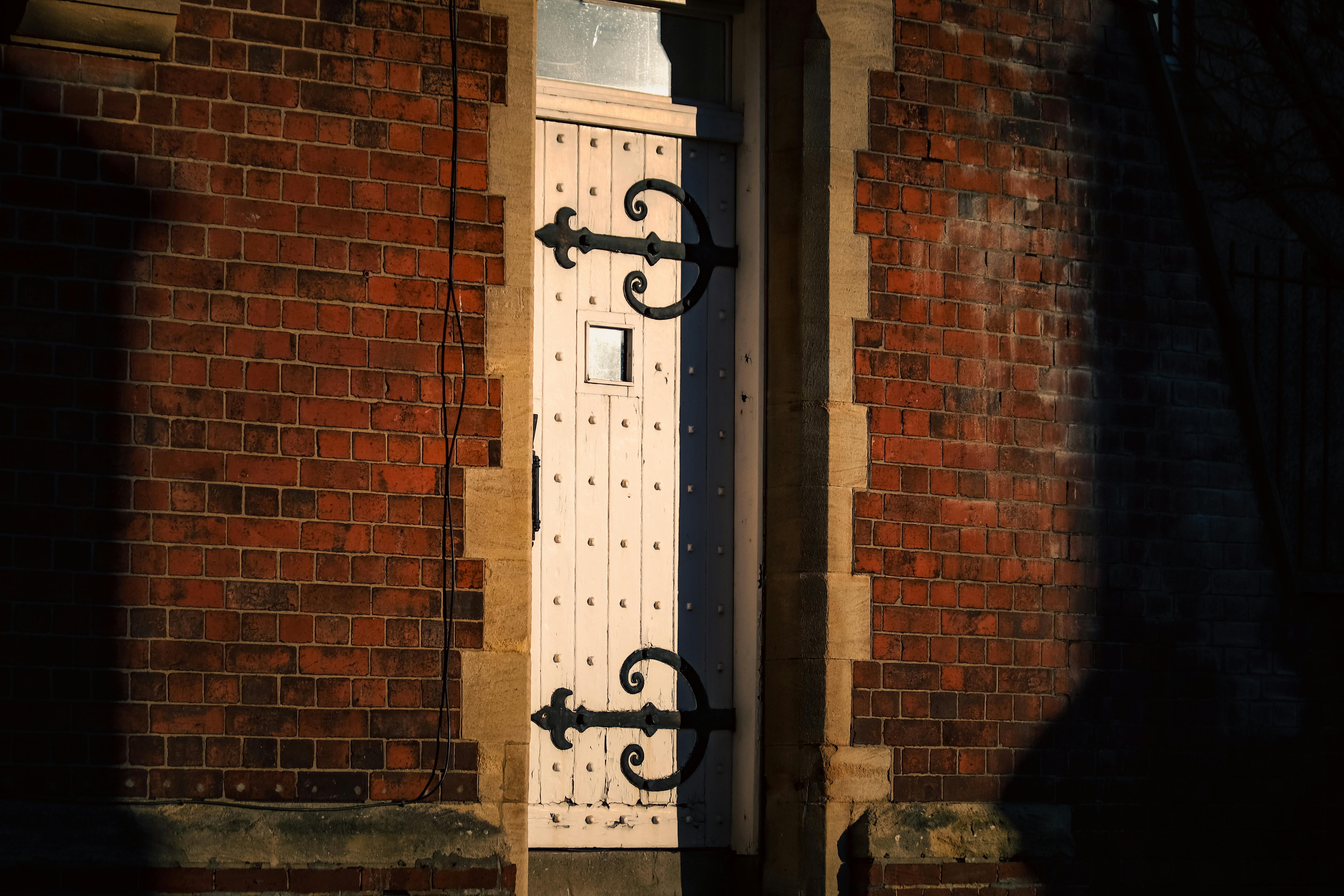 What does 7th house represent?