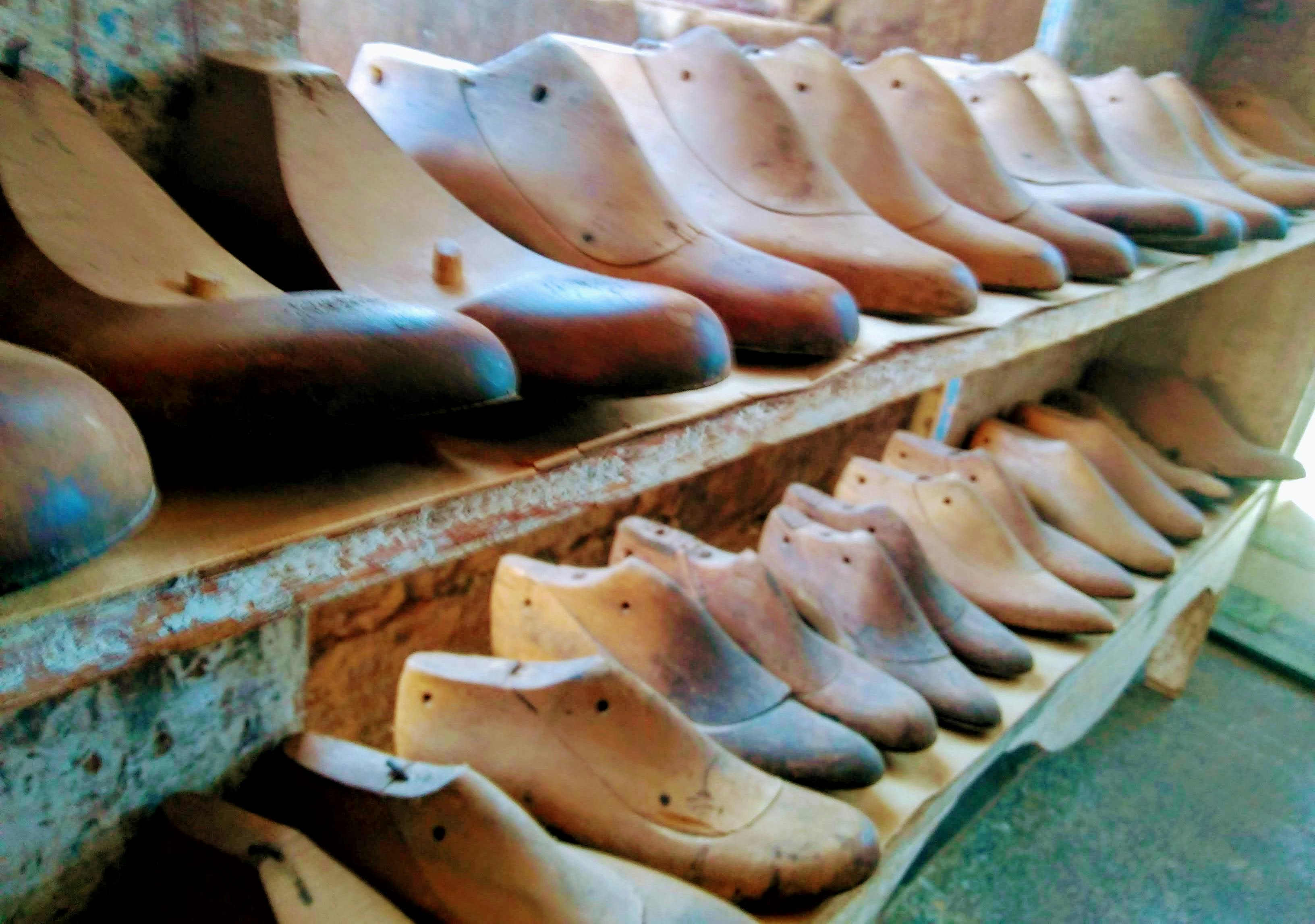 Free stock photo of antique shoe, bootmaker, shoe