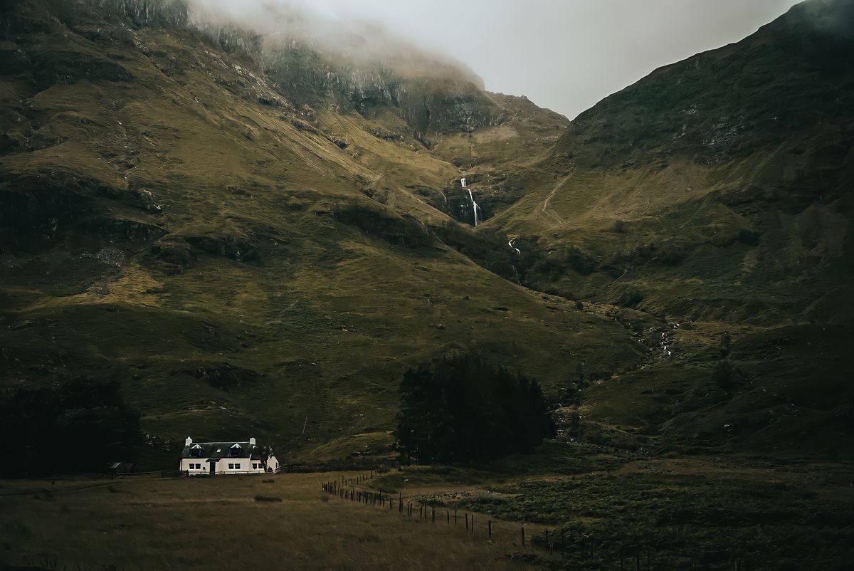 Remote rural cottage outside East Kilbride ideal for off-grid solar