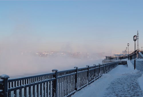 Безкоштовне стокове фото на тему «зима, міст, містах»